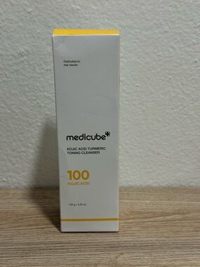 Medicube Kojic Acid Turmeric Toning Cleanser - Yellow
